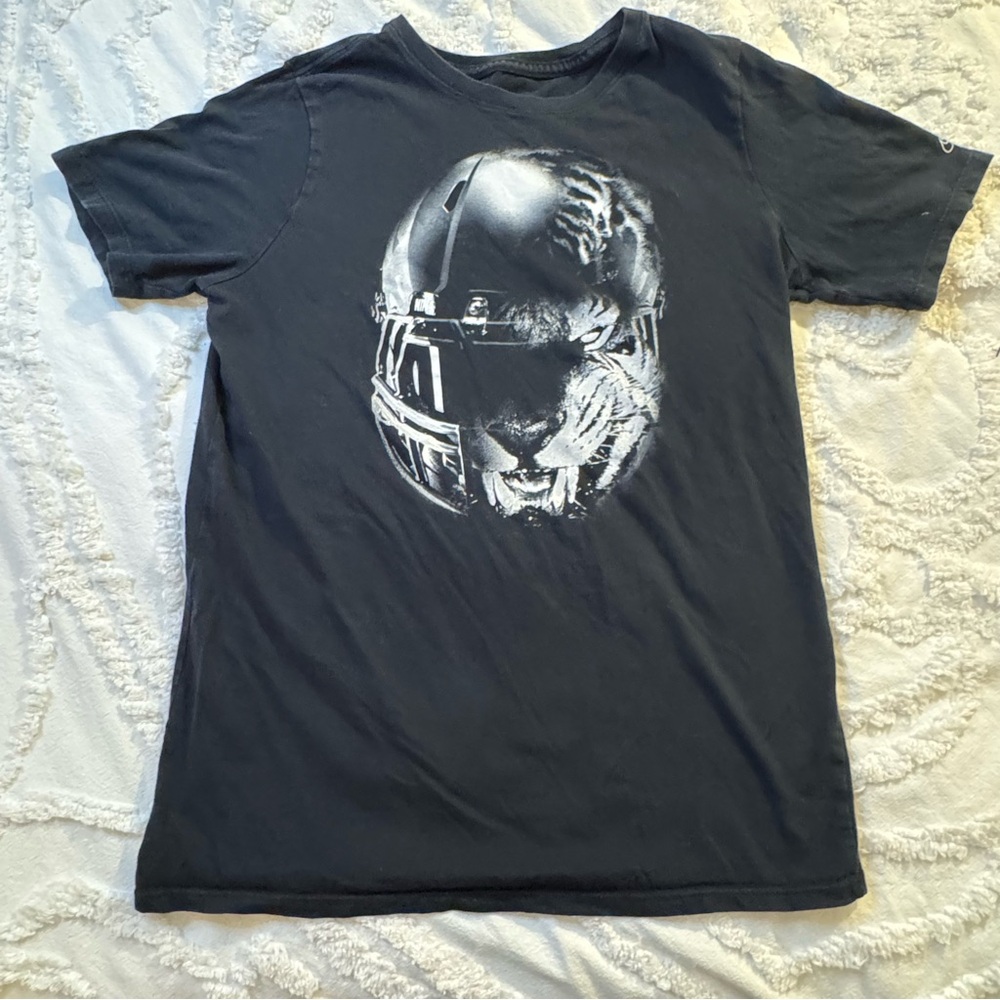 Boys Nike Football Helmet/Tiger Graphic T-shirt Black Size XL